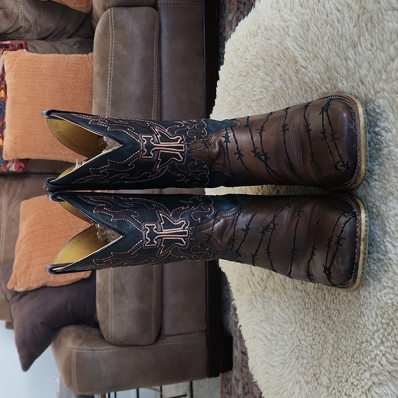 Men's *Keep Out With Longhorn Lights" Handmade Brown Leather Cowboy Boots ๐ค ๐ข๐ - Picture 15 of 17